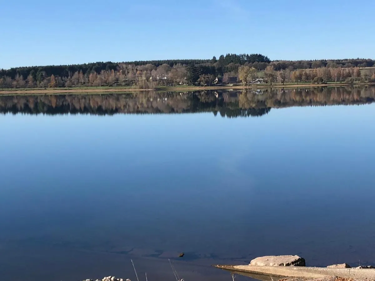 Maison Bord De Lac De Pareloup Salles-Curan 0*,  フランス